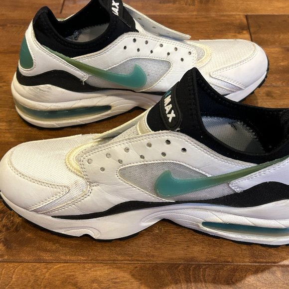 Womens Nike Air Max, Vintage 90s style, excellent condition - Picture 2 of 8